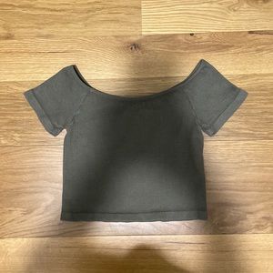 olive/army green cropped t-shirt M/L
